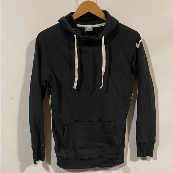 Nike Tops - Black Nike women’s fleece Hoodie sweatshirt